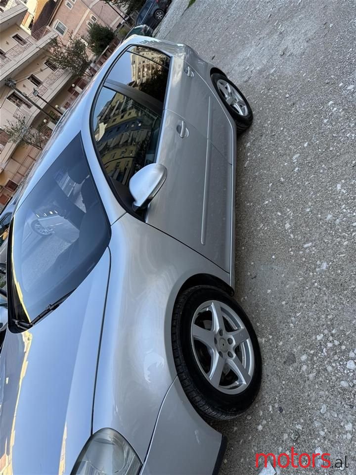 2006' Volkswagen Golf photo #4