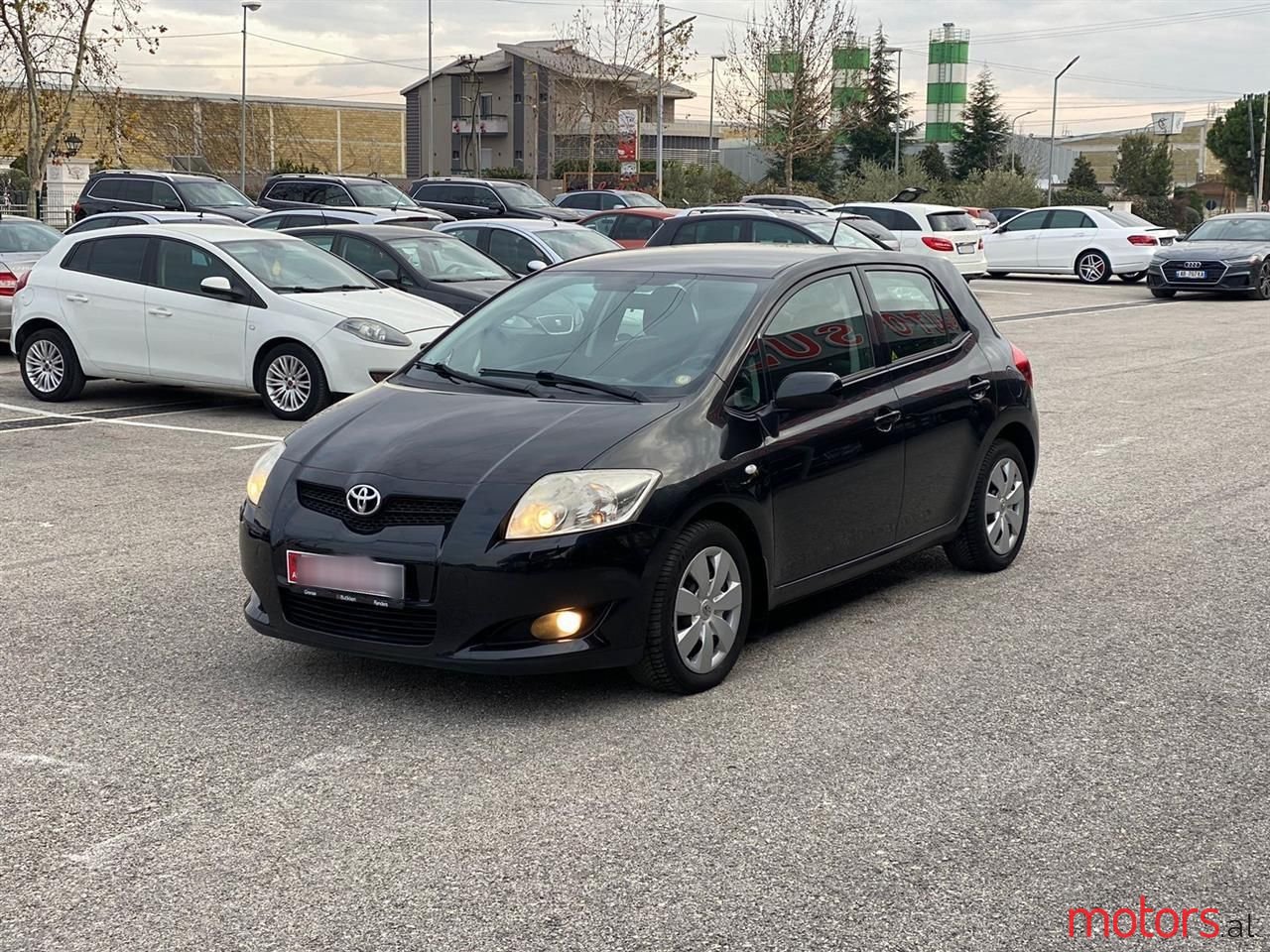 2007' Toyota Auris photo #1