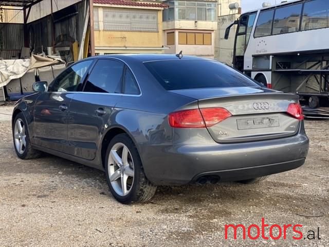 2012' Audi A4 photo #2