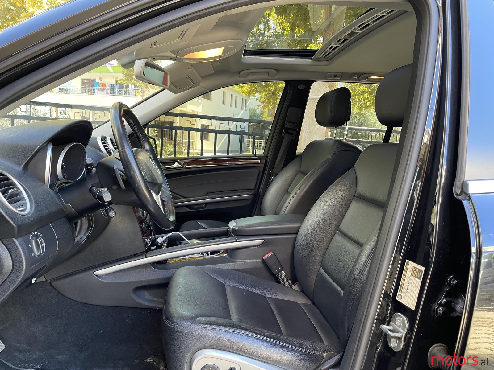 2011' Mercedes-Benz ML 350 Grand edisen photo #6