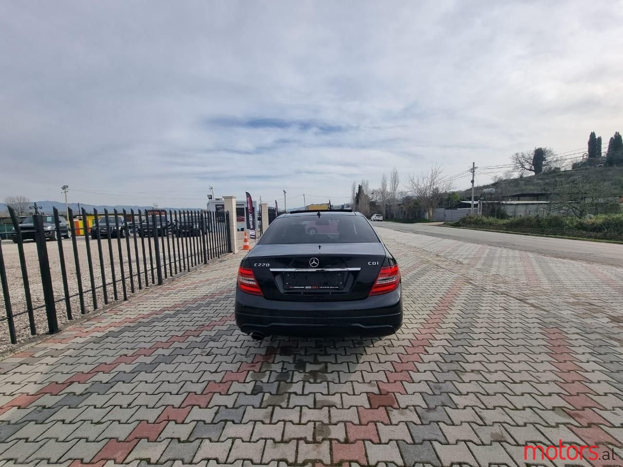 2013' Mercedes-Benz 220 photo #5