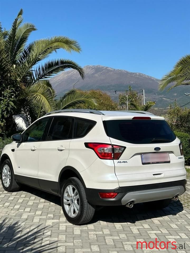 2017' Ford Kuga photo #5