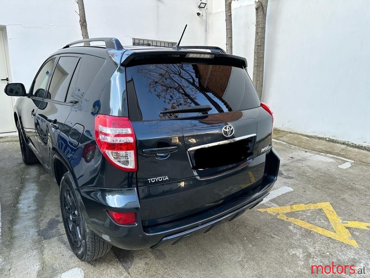 2010' Toyota RAV4 photo #3