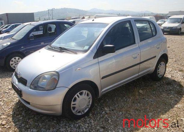 2000' Toyota Yaris photo #1