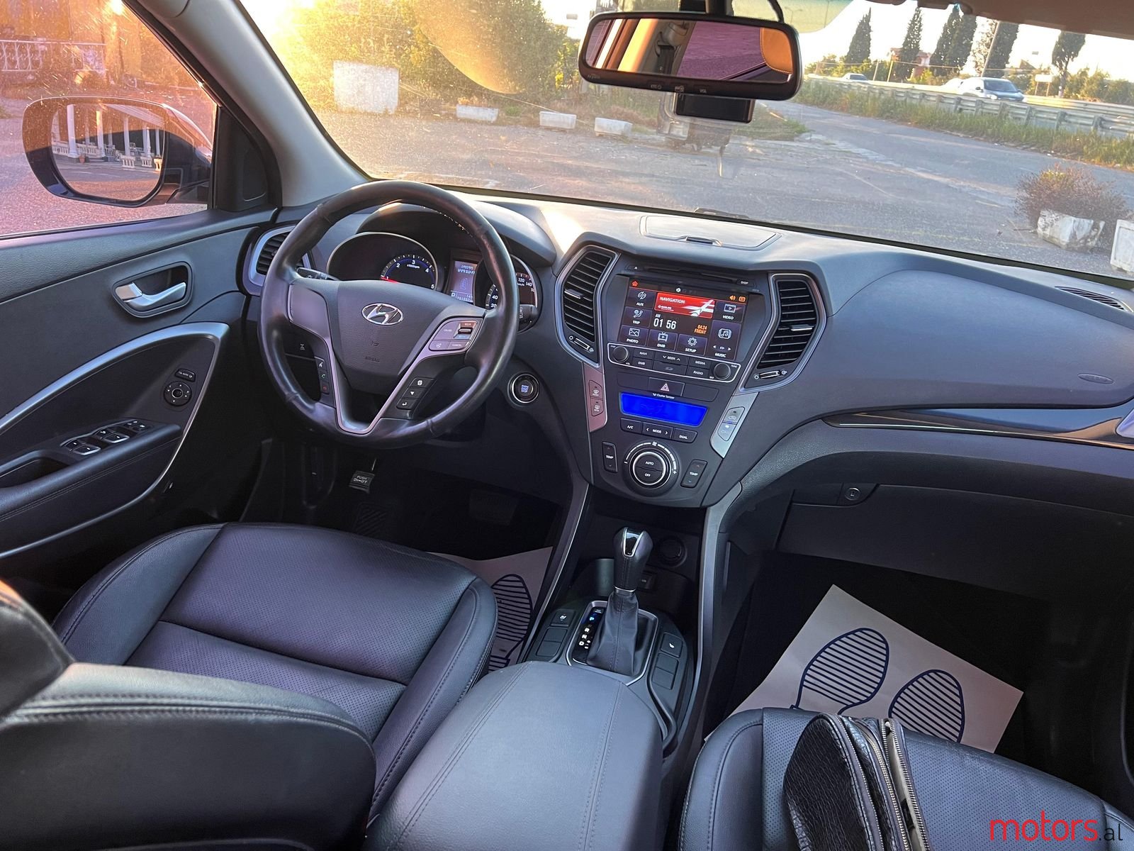 2014' Hyundai Santa Fe photo #3
