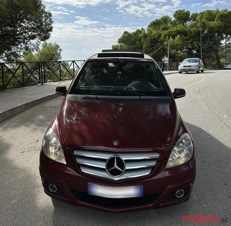 2010' Mercedes-Benz B 180 photo #4