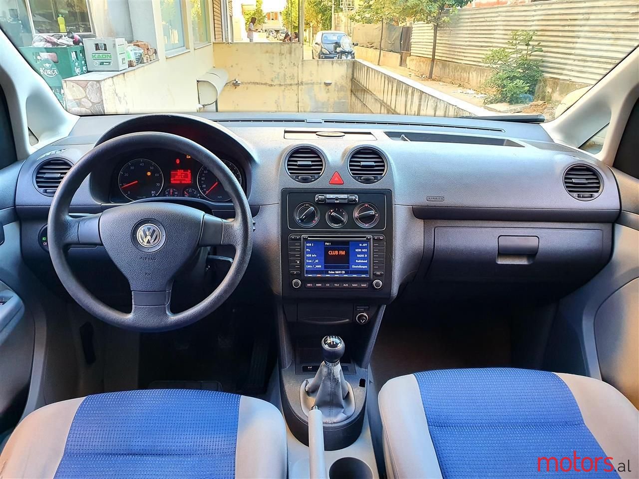 2007' Volkswagen Caddy photo #2